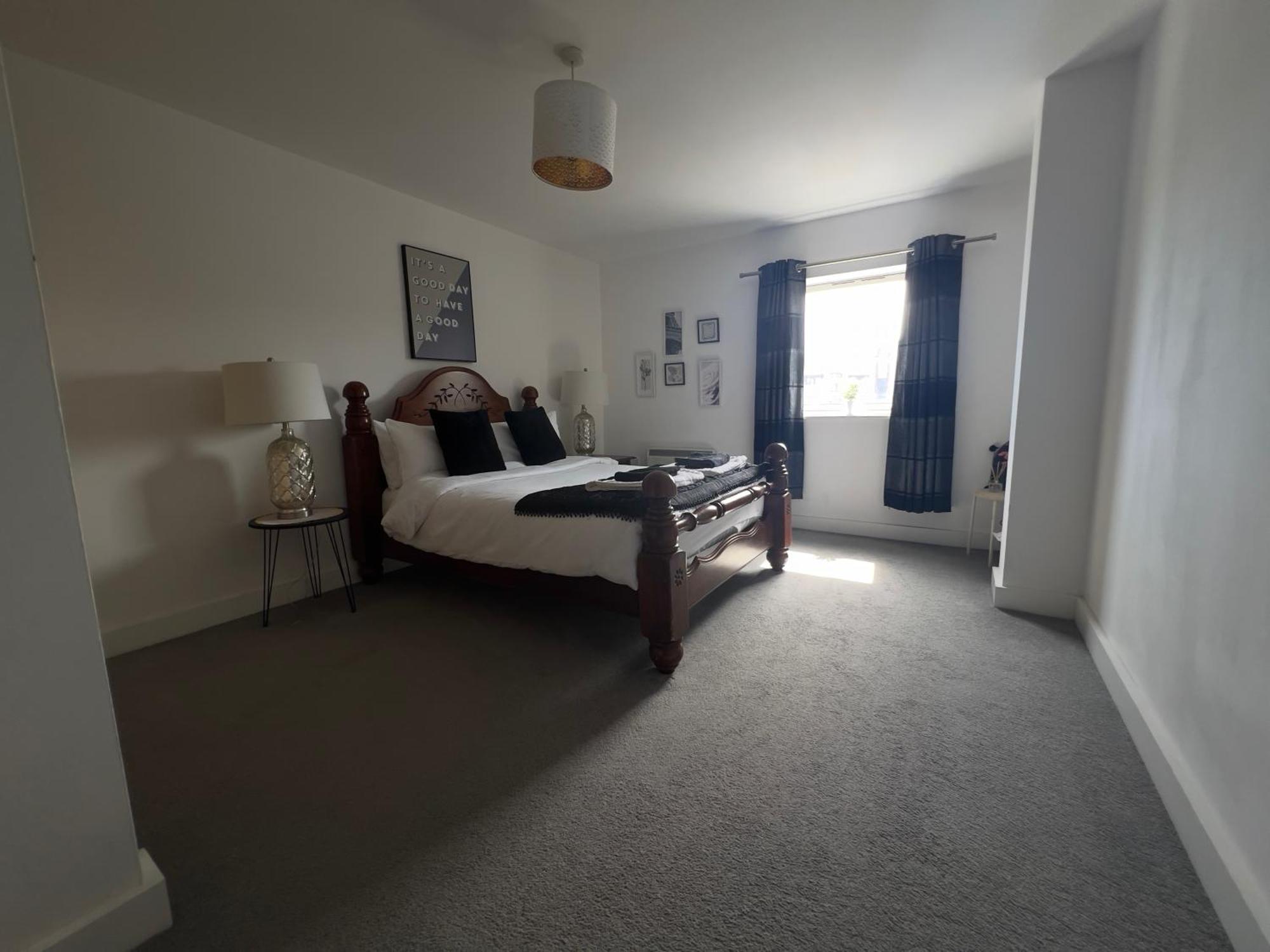 2 Bedroom Near Ocean Village Marina Port Apartment Southampton Dış mekan fotoğraf