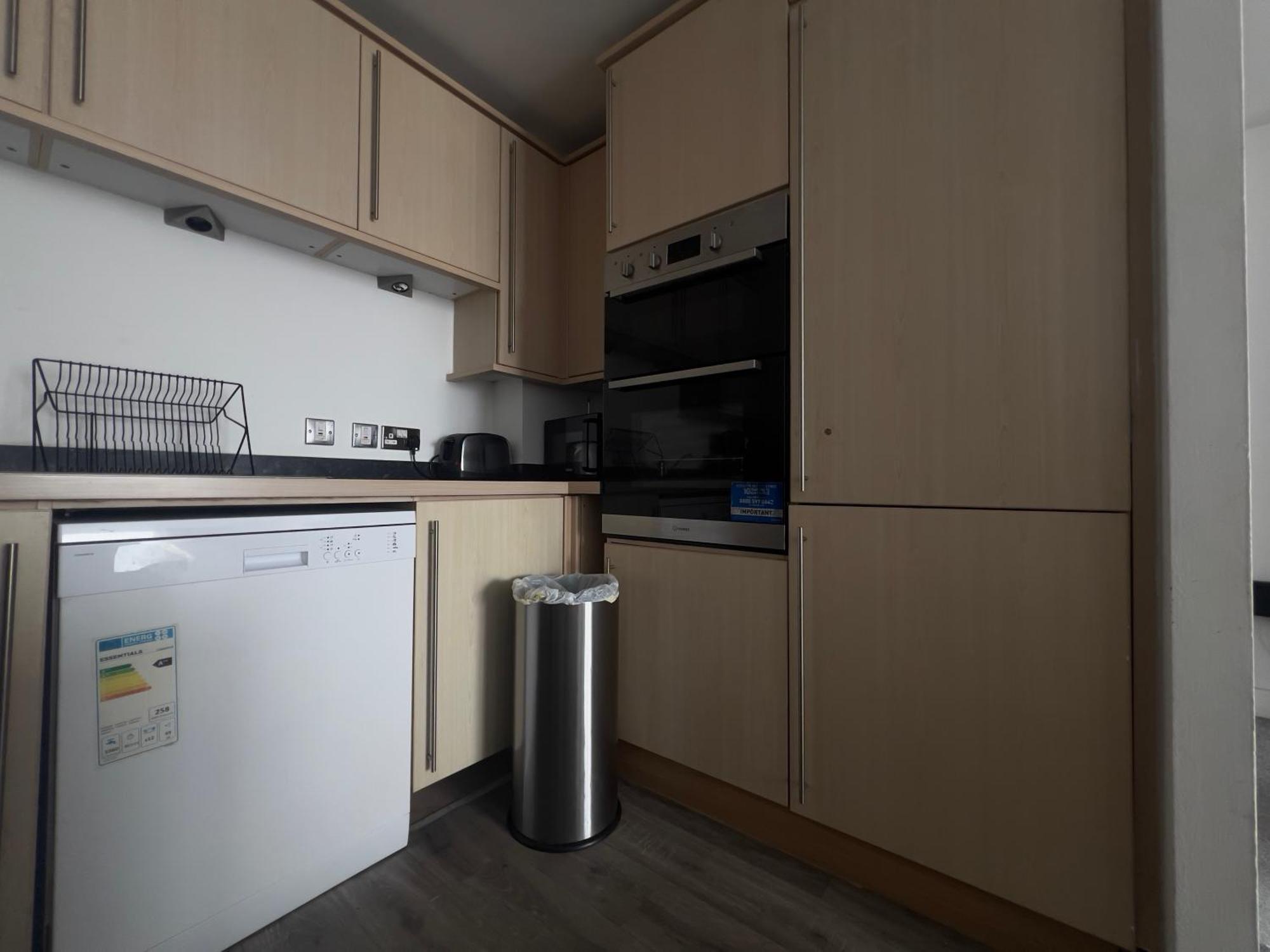 2 Bedroom Near Ocean Village Marina Port Apartment Southampton Dış mekan fotoğraf